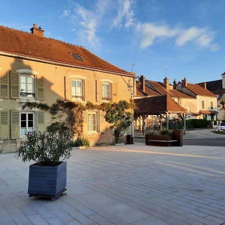 Bed and Breakfast La Virgule De Tanlay Екстер'єр фото