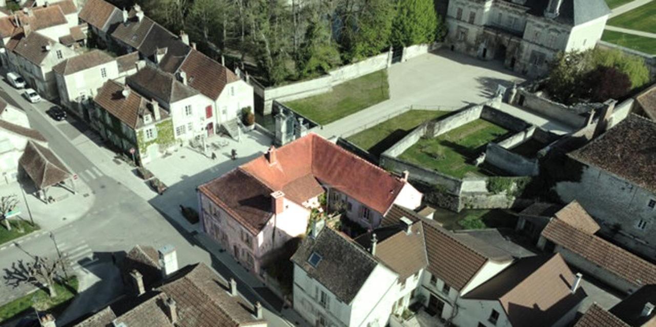 Bed and Breakfast La Virgule De Tanlay Екстер'єр фото