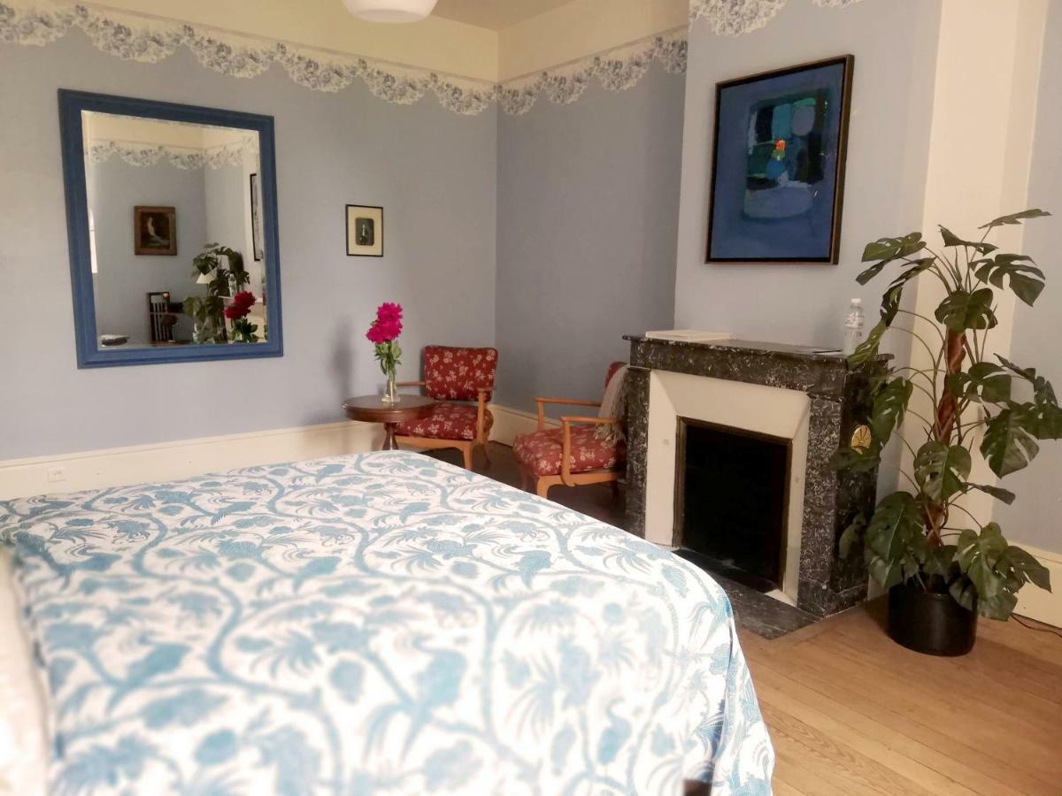 Bed and Breakfast La Virgule De Tanlay Екстер'єр фото
