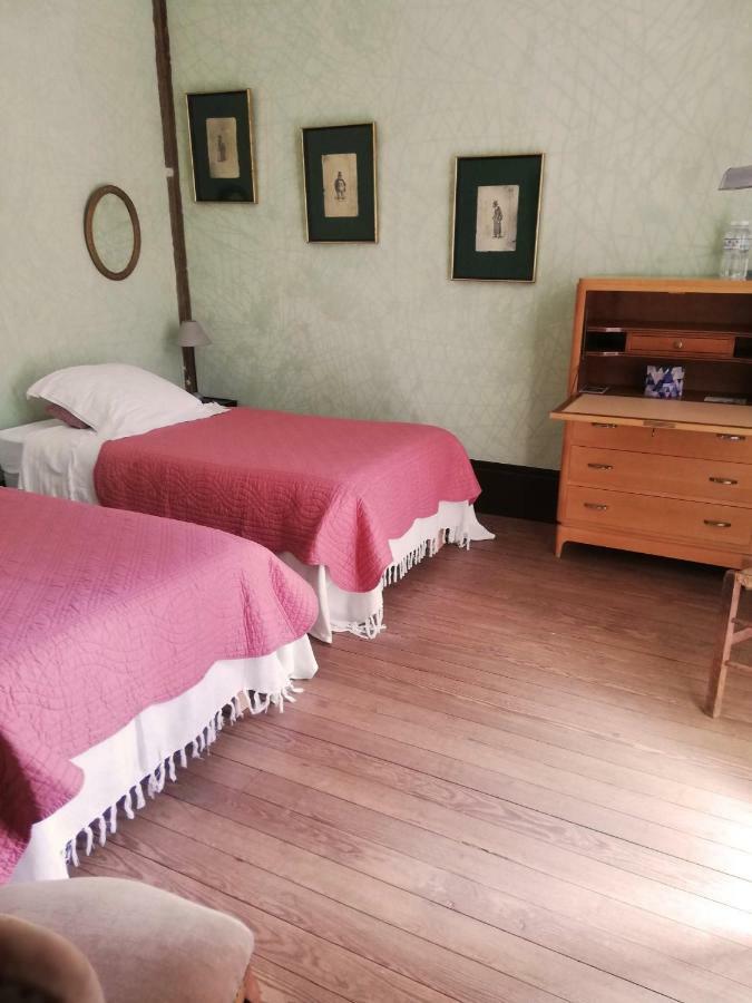 Bed and Breakfast La Virgule De Tanlay Екстер'єр фото