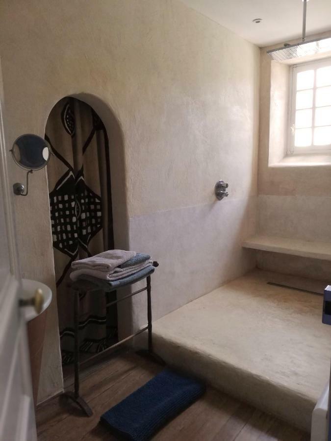 Bed and Breakfast La Virgule De Tanlay Екстер'єр фото